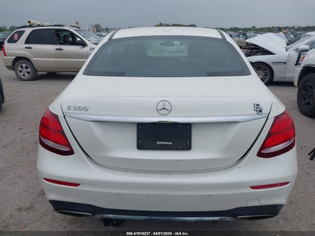 WDDZF4JB6HA221868 Mercedes-Benz E 300