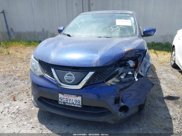 JN1BJ1CP5JW195132 Nissan Rogue Sport S