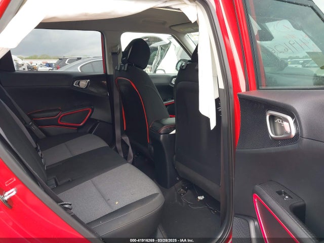 KNDJ63AU9L7122549 KIA Soul Gt-line