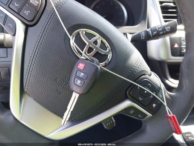 5TDZZRFH6HS227183 Toyota Highlander Le