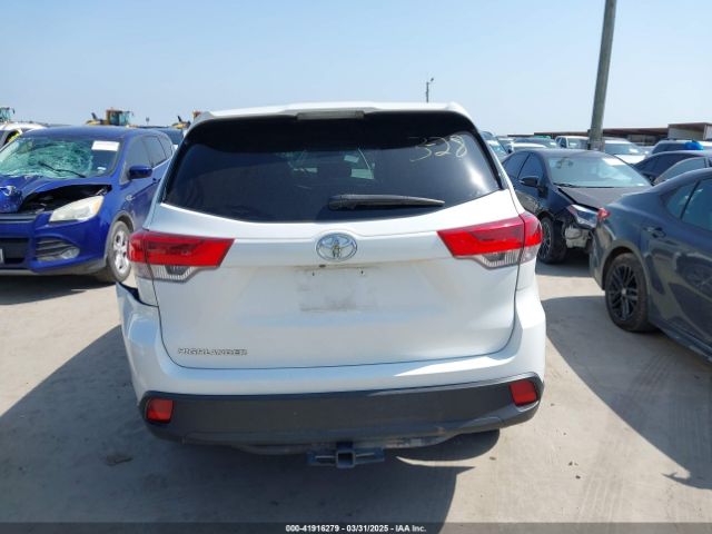 5TDZZRFH6HS227183 Toyota Highlander Le