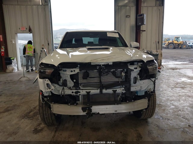 3TMLB5JN2SM090394 Toyota Tacoma Trd Sport 4wd