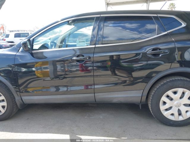 JN1BJ1CP8KW227072 Nissan Rogue Sport S