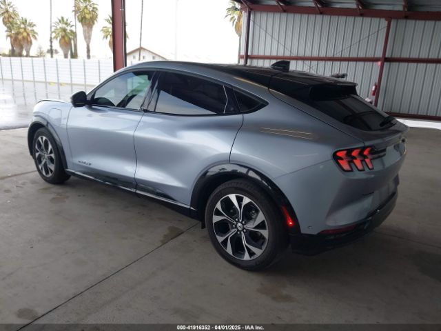 3FMTK3R73NMA26889 Ford Mustang Mach-e Premium