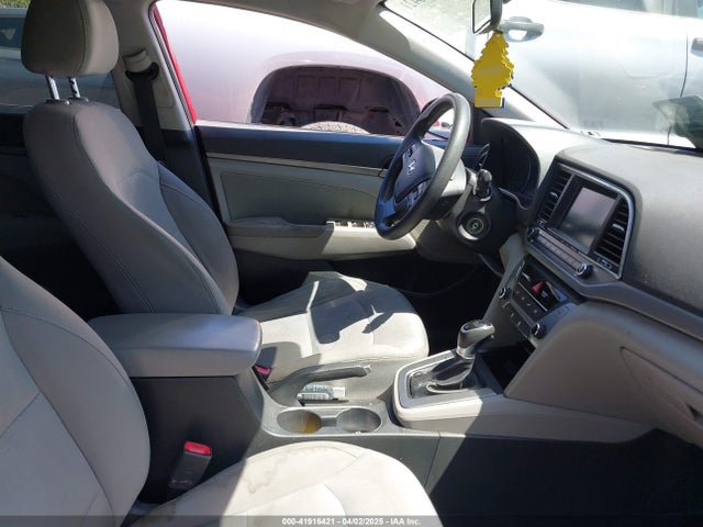 5NPD84LF1HH101015 Hyundai ELANTRA SE