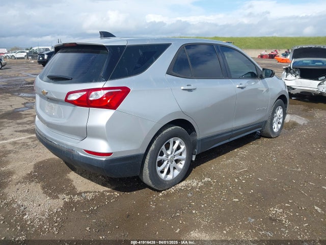 Chevrolet EQUINOX LS 2018 3GNAXHEV5JS567390 Image 4
