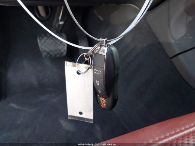 WP1AA2A57PLB21266 Porsche Macan T