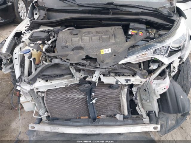 NMTKHMBX2JR024932 Toyota C-HR XLE