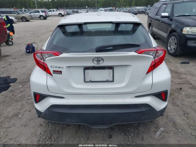 NMTKHMBX2JR024932 Toyota C-HR XLE