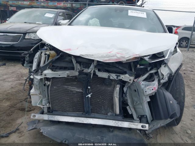 NMTKHMBX2JR024932 Toyota C-HR XLE