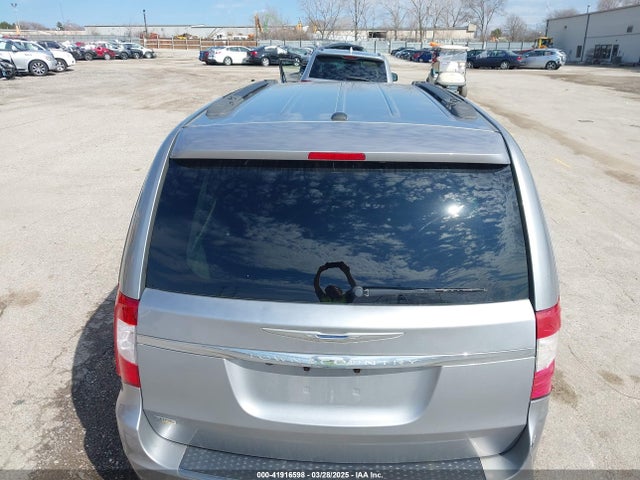 2C4RC1BG1GR206426 Chrysler Town & Country Touring