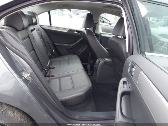 3VWD67AJ3GM370752 Volkswagen Jetta 1.4t Se