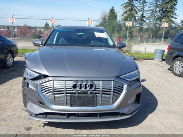 WA1LAAGE4KB012574 Audi E-tron Premium Plus