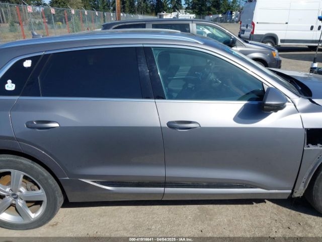 WA1LAAGE4KB012574 Audi E-tron Premium Plus