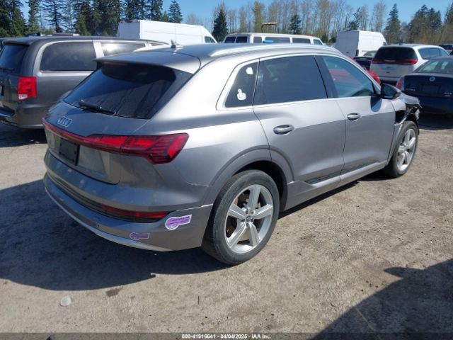WA1LAAGE4KB012574 Audi E-tron Premium Plus