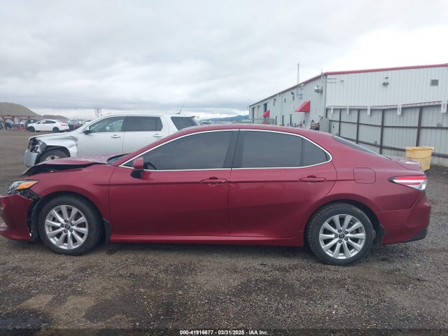 4T1B11HK3JU663585 Toyota CAMRY LE