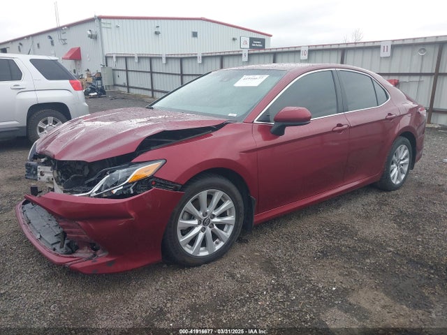4T1B11HK3JU663585 Toyota CAMRY LE