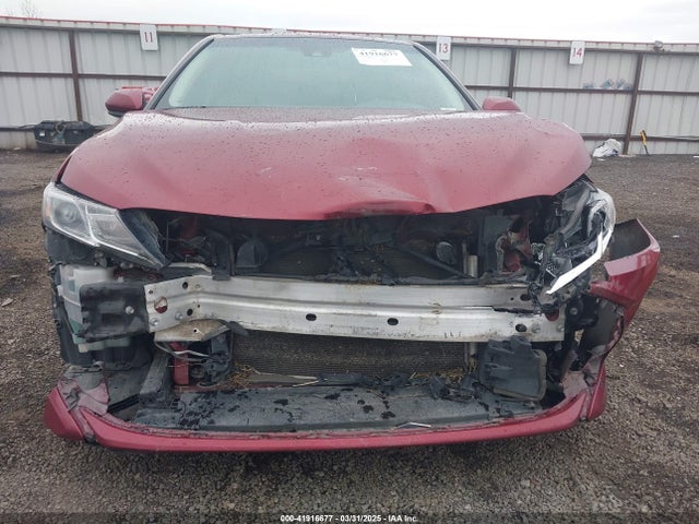 4T1B11HK3JU663585 Toyota CAMRY LE