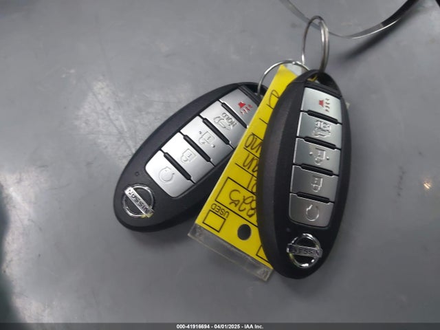 5N1AZ2CJ1MC136874 Nissan Murano Sl Fwd