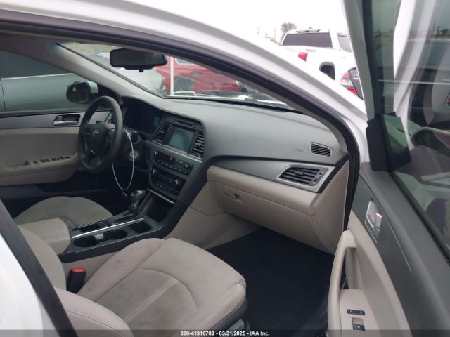 5NPE24AF8HH475632 Hyundai SONATA SE