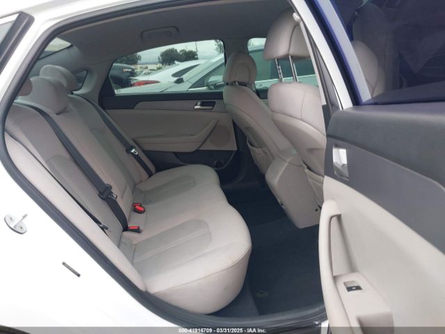 5NPE24AF8HH475632 Hyundai SONATA SE