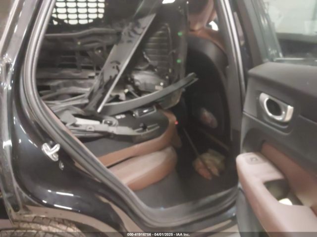 YV4L12RL4P1267842 Volvo Xc60 B5 Plus Dark Theme