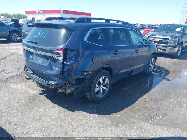 4S4WMABD8R3422240 Subaru Ascent Premium 8-passenger