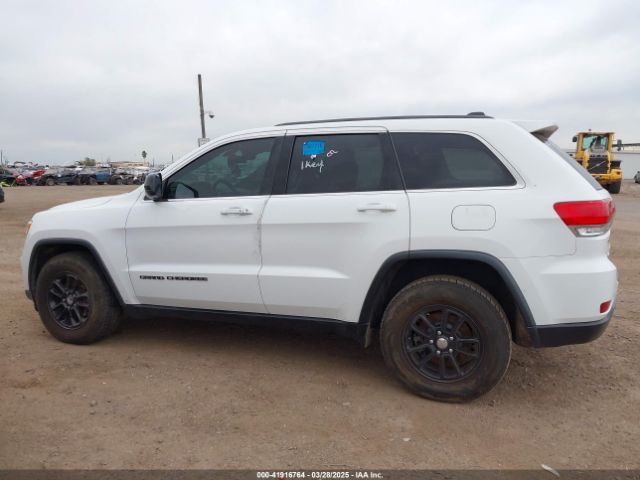 1C4RJFAG1KC528067 Jeep Grand Cherokee Laredo 4x4
