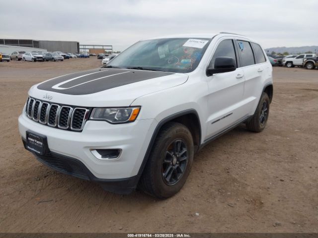 1C4RJFAG1KC528067 Jeep Grand Cherokee Laredo 4x4