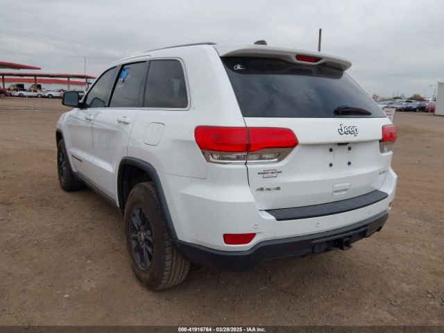 1C4RJFAG1KC528067 Jeep Grand Cherokee Laredo 4x4