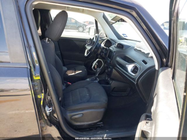 ZACCJBBB8JPH98229 Jeep Renegade Latitude 4x4