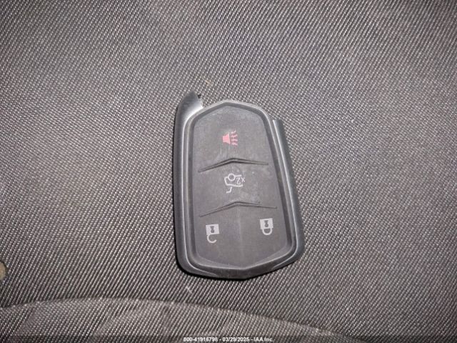 3GNAXUEV9KL260034 Chevrolet EQUINOX LT