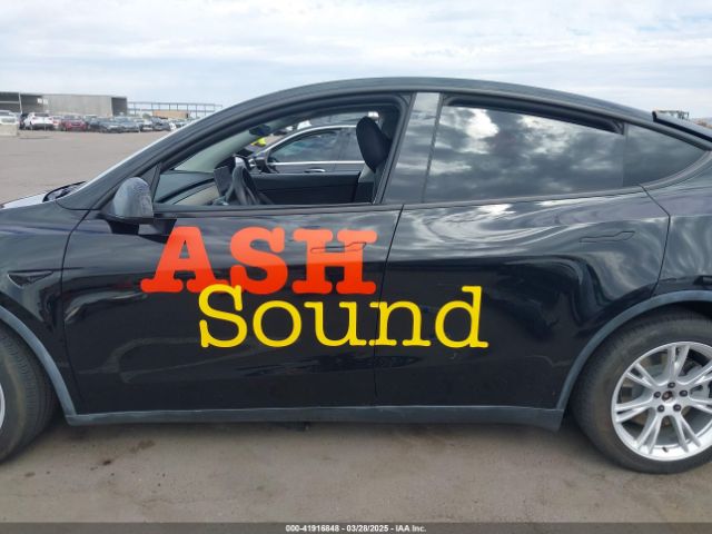 5YJYGDEE1LF018426 Tesla Model Y Long Range Dual Motor All-wheel Drive