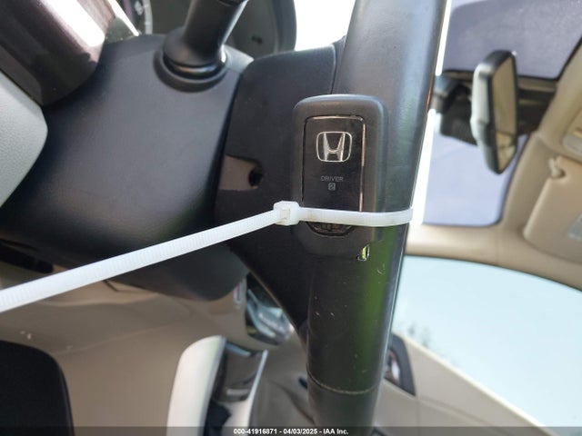 1HGCR3F98GA031819 Honda Accord Touring