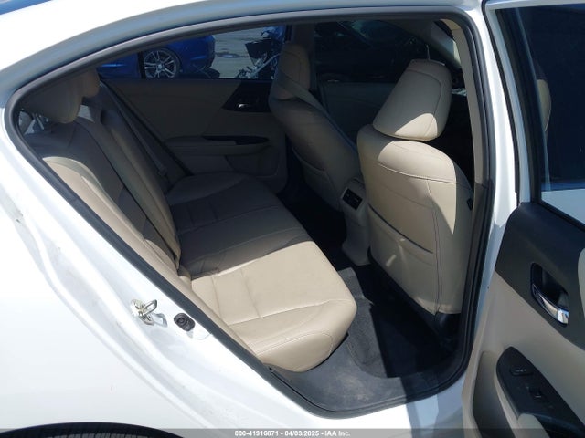 1HGCR3F98GA031819 Honda Accord Touring