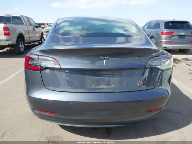 5YJ3E1EA5JF169097 Tesla Model 3 Long Range/mid Range