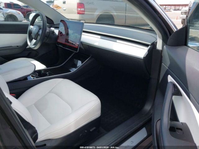 5YJ3E1EA5JF169097 Tesla Model 3 Long Range/mid Range