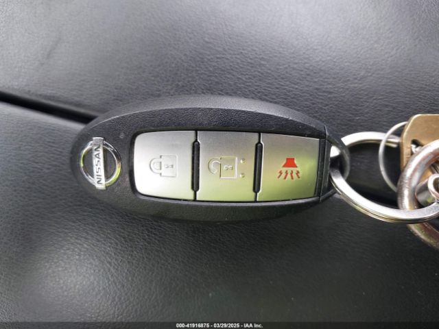 JN8AT3AA4MW017721 Nissan Rogue S Fwd