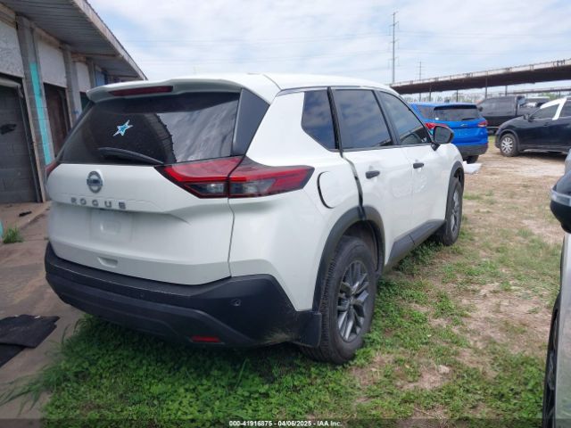 JN8AT3AA4MW017721 Nissan Rogue S Fwd