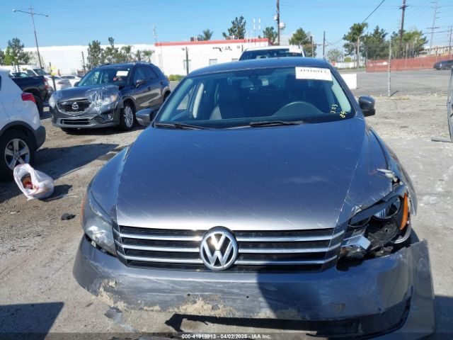 1VWBT7A38FC018848 Volkswagen Passat 1.8t Se