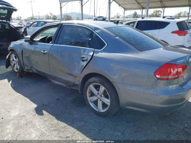 1VWBT7A38FC018848 Volkswagen Passat 1.8t Se