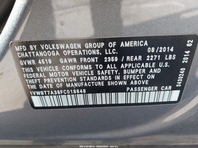 1VWBT7A38FC018848 Volkswagen Passat 1.8t Se