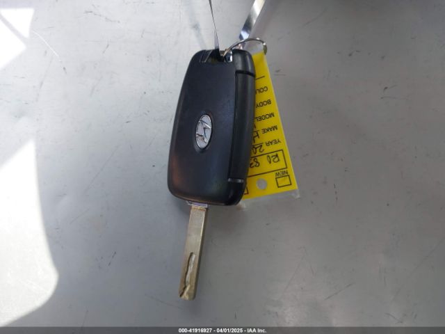 KM8K2CAB6PU048024 Hyundai Kona Se
