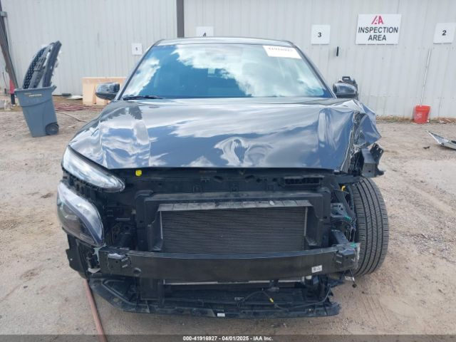 KM8K2CAB6PU048024 Hyundai Kona Se