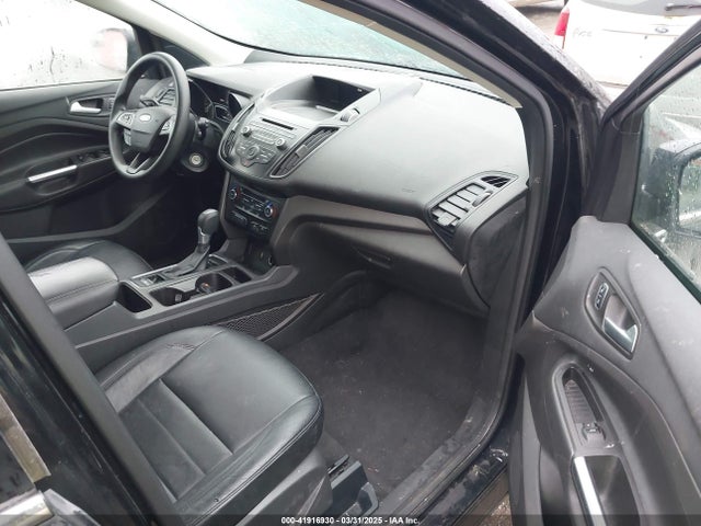 1FMCU9GD9HUB45195 Ford ESCAPE SE