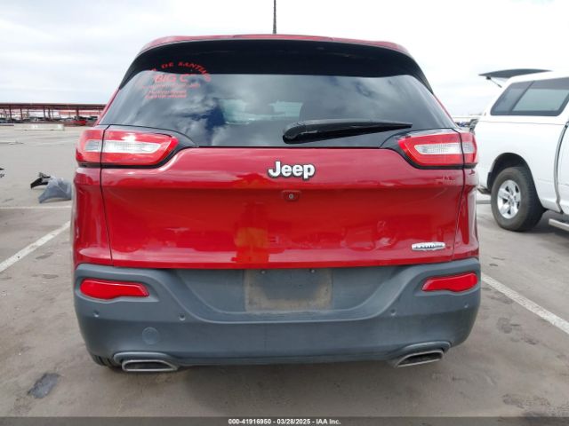 1C4PJLCS1HW669834 Jeep Cherokee Latitude Fwd
