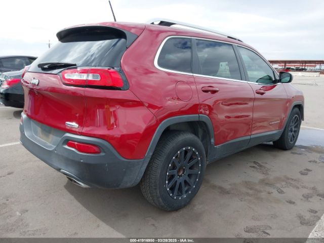 1C4PJLCS1HW669834 Jeep Cherokee Latitude Fwd