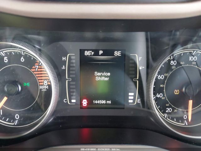 1C4PJLCS1HW669834 Jeep Cherokee Latitude Fwd
