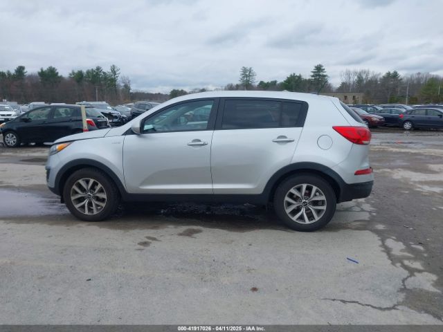 KNDPBCAC2G7850815 KIA Sportage Lx