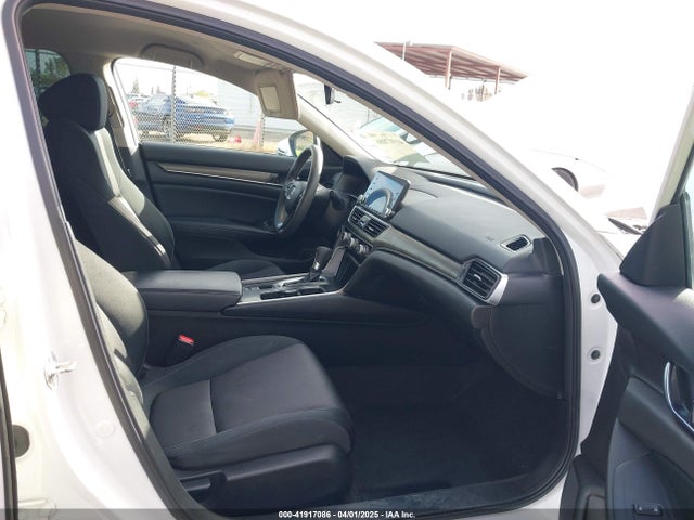1HGCV1F15JA082258 Honda ACCORD LX